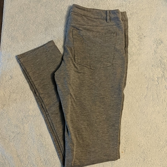 Grey pants. - Picture 1 of 2